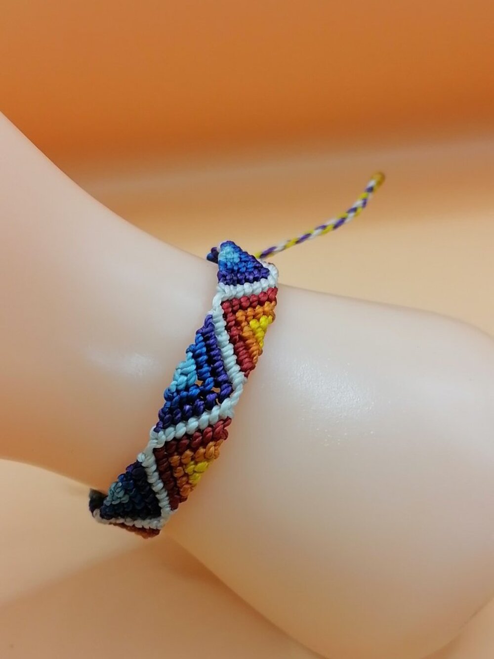 Handmade Macrame Bracelet Inca Labyrinth Multicolor - Picture 7 of 9